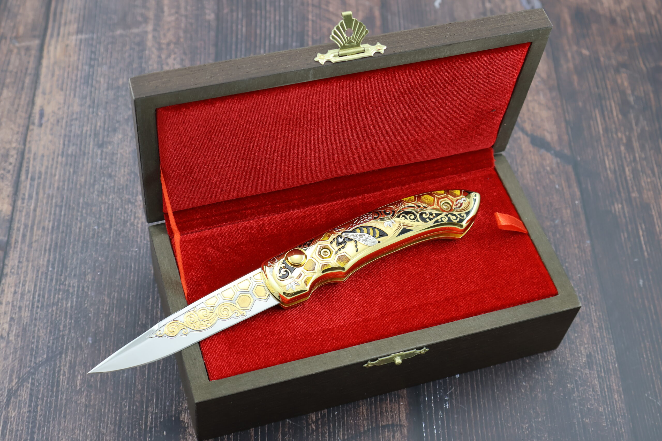 Нож складной автоматический НС 5 "Пчелка"